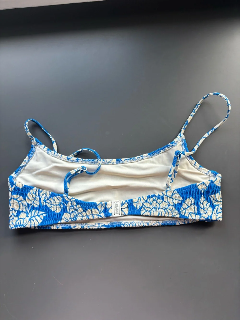 TRIANGL bikini top- medium